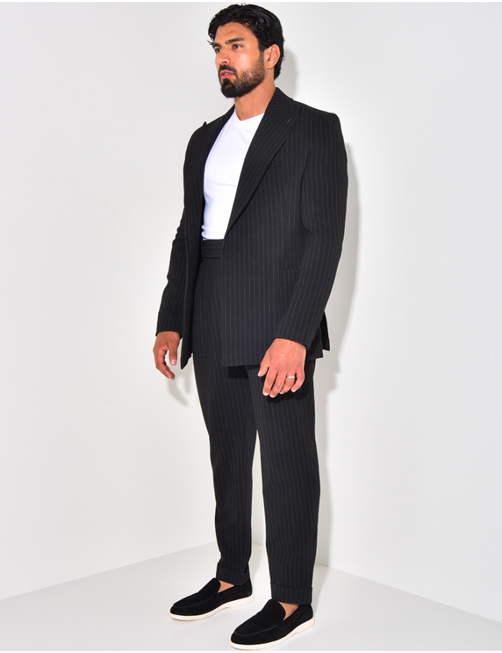 Ensemble de costume 2 pièces à rayures texturé Ensemble de costume 2 pièces à rayures texturé