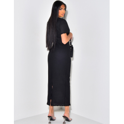 Robe longue texturée à boutons dorés Robe longue texturée à boutons dorés