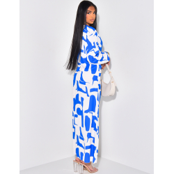 Langes bedrucktes Kleid zum Binden