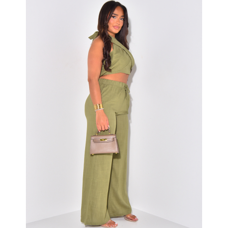 Set aus Hose und Crop Top zum Binden aus Leinen. Set aus Hose und Crop Top zum Binden aus Leinen.