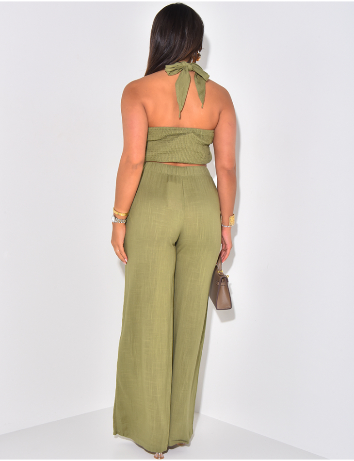 Set aus Hose und Crop Top zum Binden aus Leinen. Set aus Hose und Crop Top zum Binden aus Leinen.