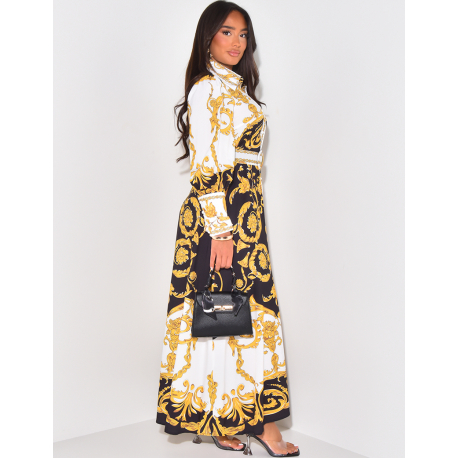 Langes Kleid mit Barockmuster und Taillengürtel