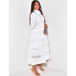 Robe chemise longue à broderies à nouer à la taille