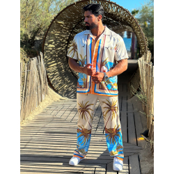 Ensemble pantalon et chemise à motifs en satin Ensemble pantalon et chemise à motifs en satin