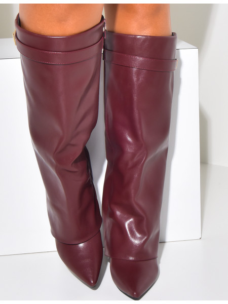 Leatherette boots with square heels and flap