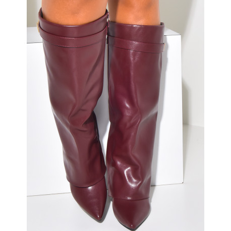 Leatherette boots with square heels and flap