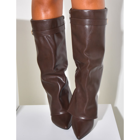 Bottes en similicuir à talons carré et rabat