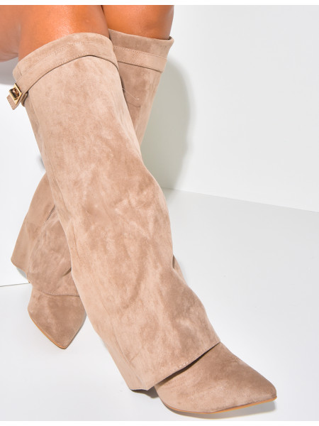 Bottes en suédine à talons carré et rabat