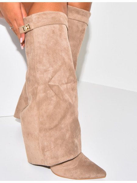 Bottes en suédine à talons carré et rabat