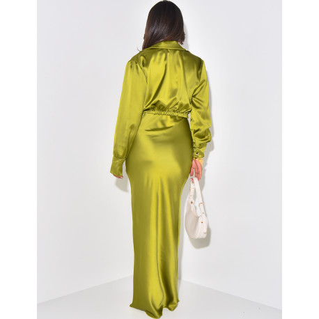 Ensemble jupe longue et chemise courte en satin