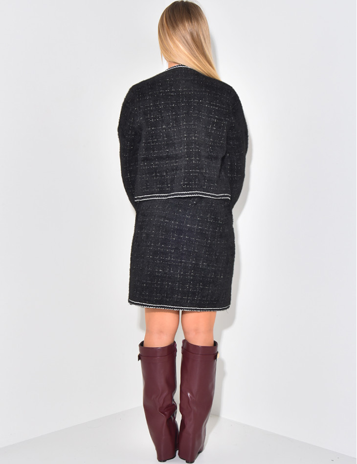 Set aus kurzem Kleid und Weste aus Wolle mit Perlenknöpfen.