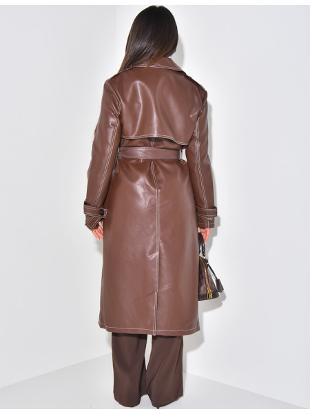 Trench long en similicuir à coutures contrastantes