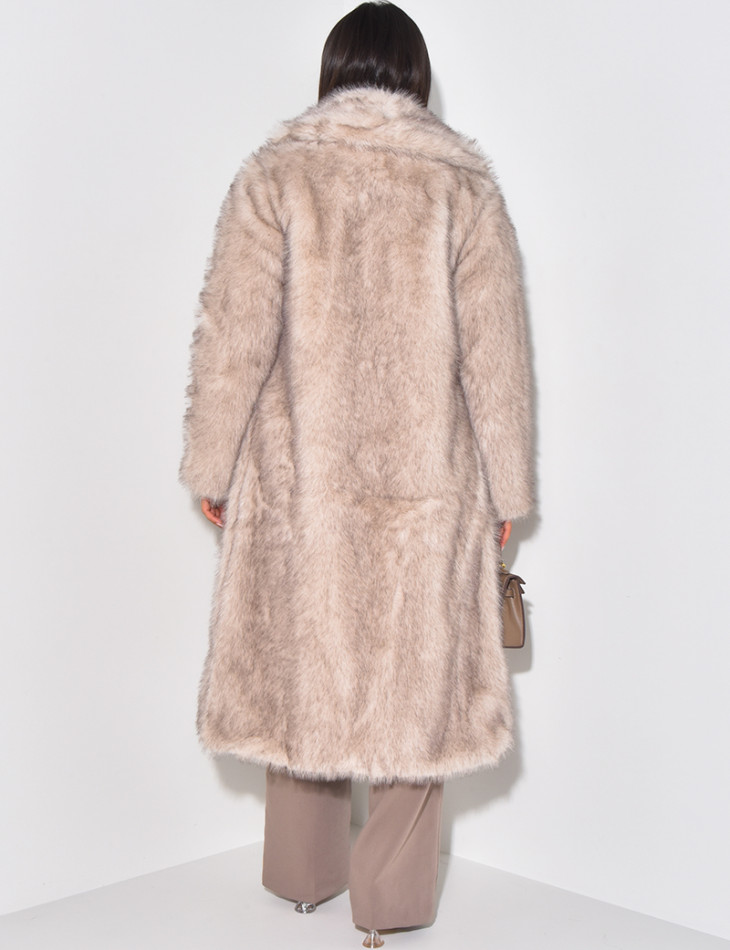 Manteau oversize à fourrure premium