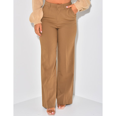 Gerade geschnittene Schneiderhose in melierter Optik.