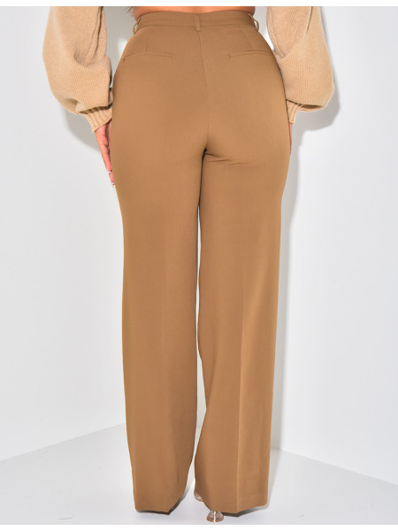 Gerade geschnittene Schneiderhose in melierter Optik.