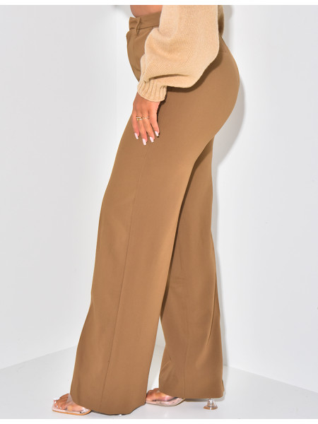 Gerade geschnittene Schneiderhose in melierter Optik.