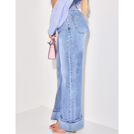 Jeans coupe droite à revers