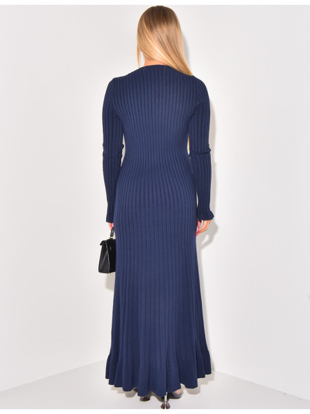 Robe pull longue côtelée évasée