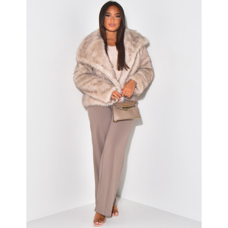 Veste courte en fausse fourrure