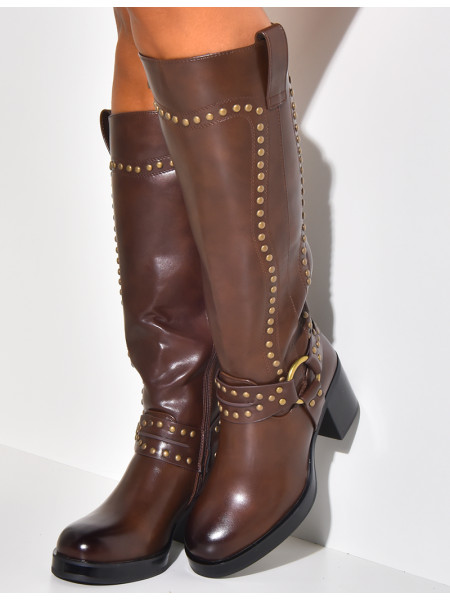 Bottes à talons style western cloutées