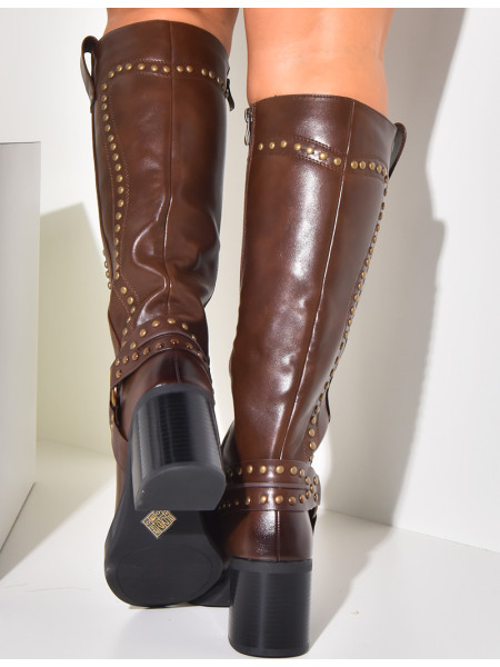 Bottes à talons style western cloutées