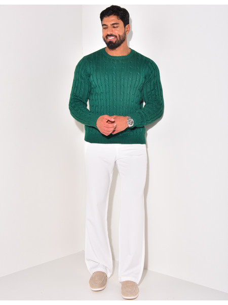 Gedrehter Pullover
