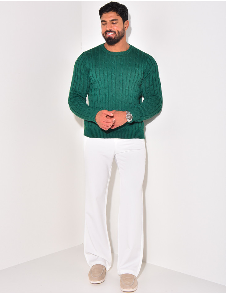 Gedrehter Pullover