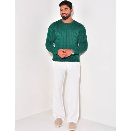 Gedrehter Pullover