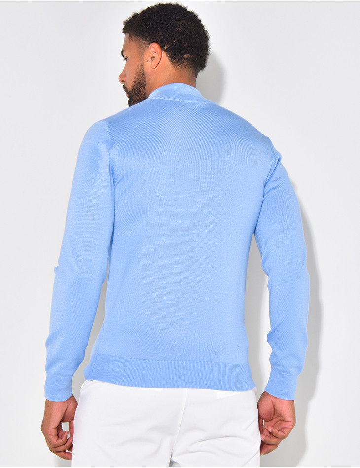 Thin sweater with zip collar