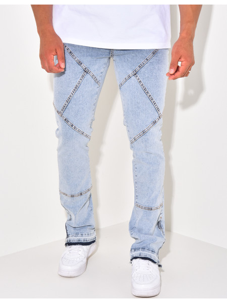 Flare jeans with stitching and closure