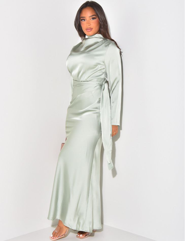 Satinkleid zum Binden