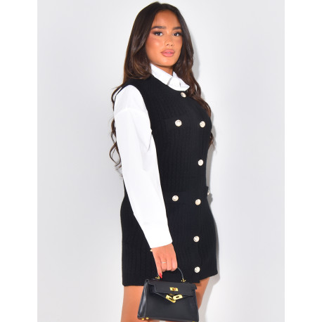 Long sleeveless knitted vest