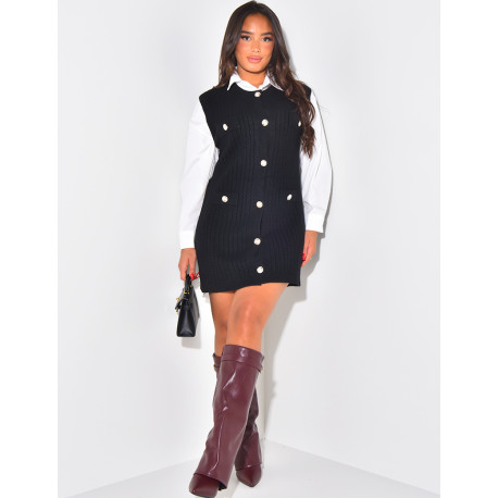 Long sleeveless knitted vest