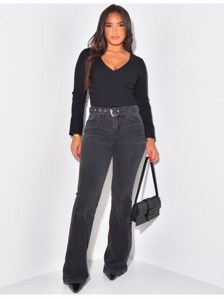 Jeans mit hoher Taille & Schlaghose mit Gürtel