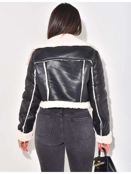 Kurze Bomberjacke mit Schaffellfutter