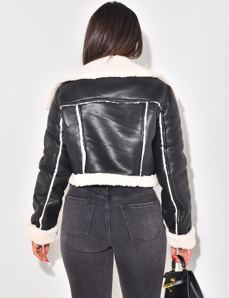 Kurze Bomberjacke mit Schaffellfutter