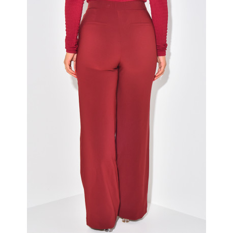 Straight-leg trousers with gold buttons