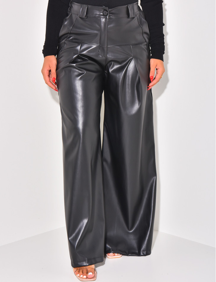Straight-leg leatherette trousers with darts