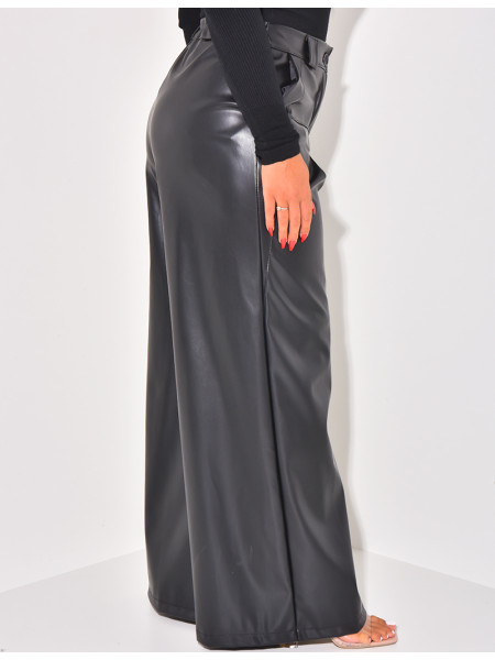 Straight-leg leatherette trousers with darts