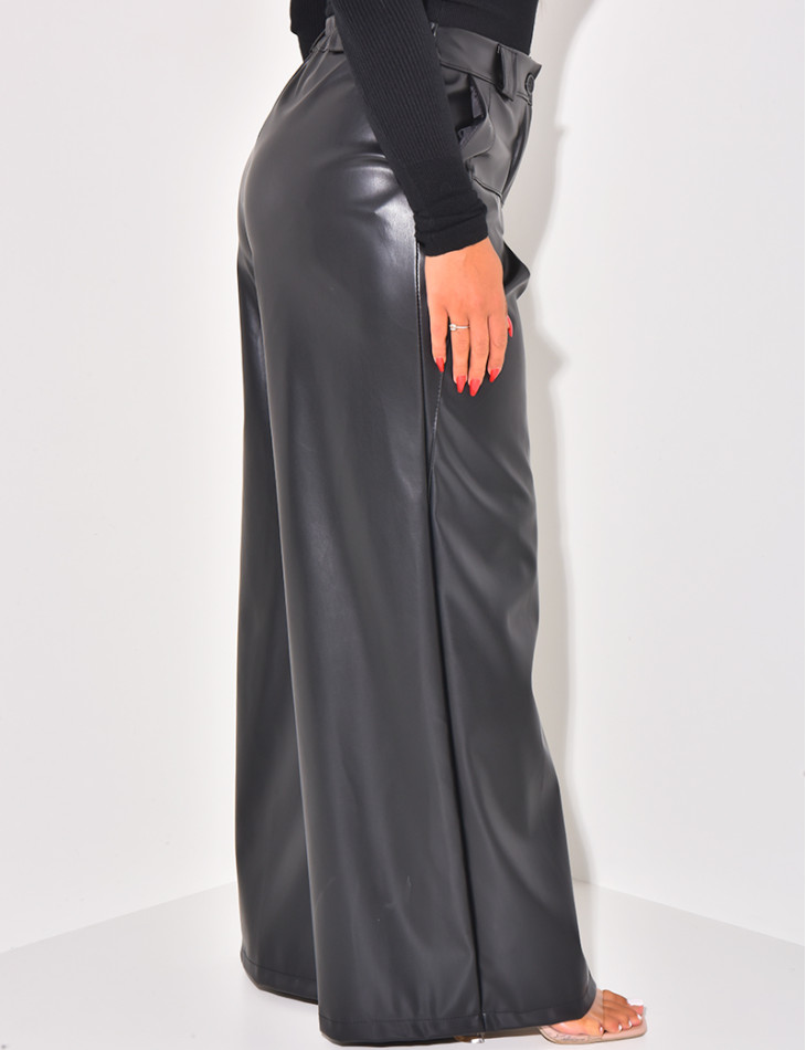 Straight-leg leatherette trousers with darts