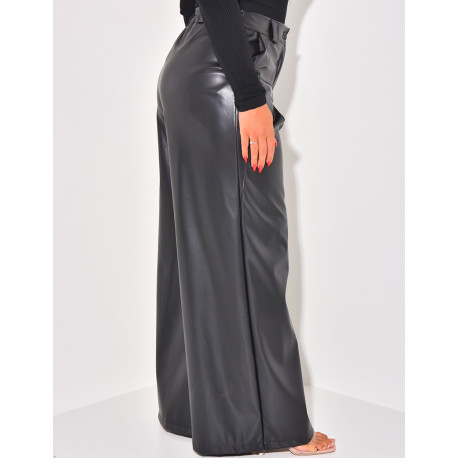Straight-leg leatherette trousers with darts