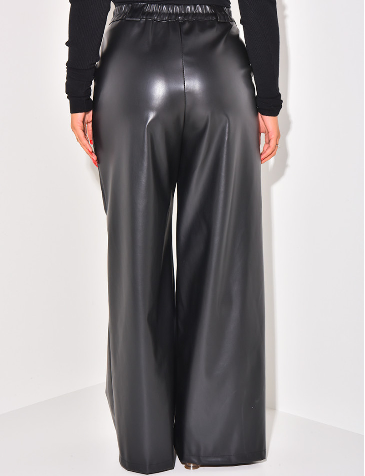 Straight-leg leatherette trousers with darts