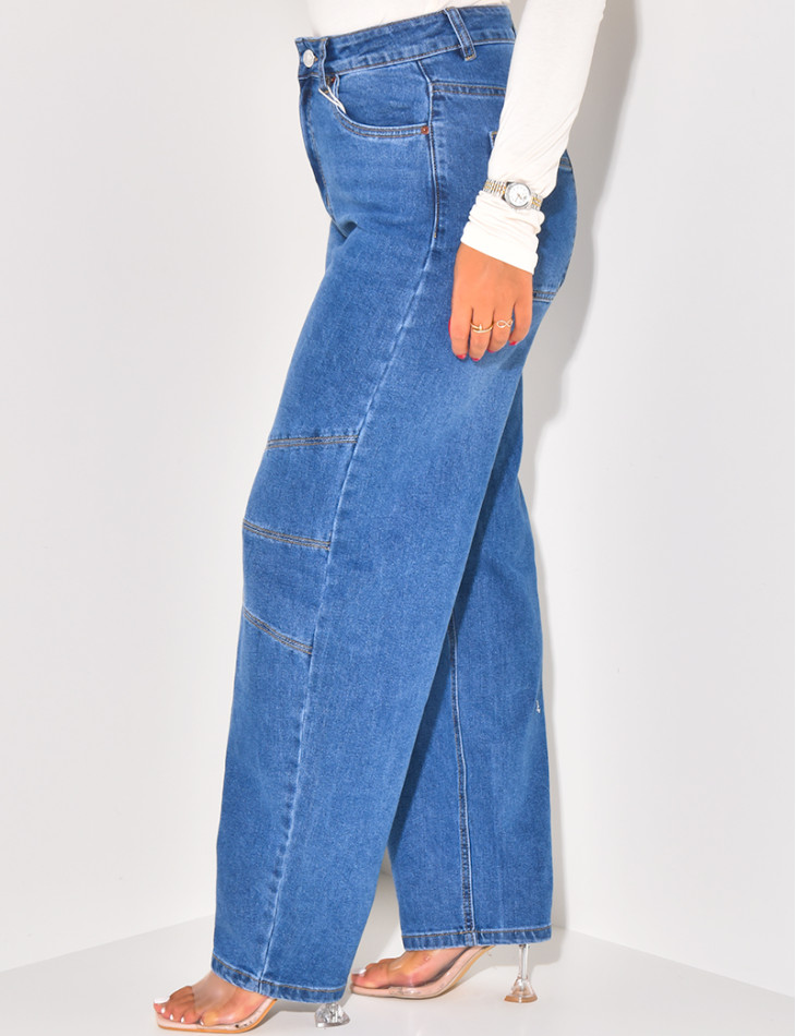Jeans coupe large à surpiqure aux genoux
