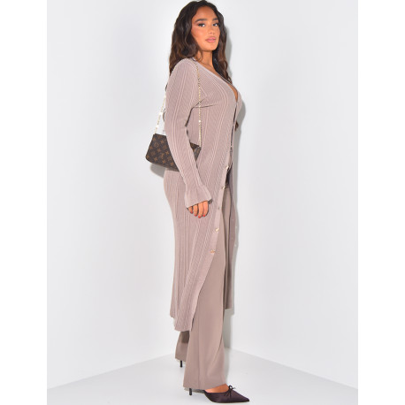 Lange Weste mit goldenen Knöpfen