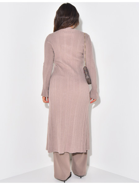 Lange Weste mit goldenen Knöpfen