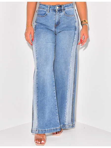 Wide-leg jeans with rhinestones on the sides