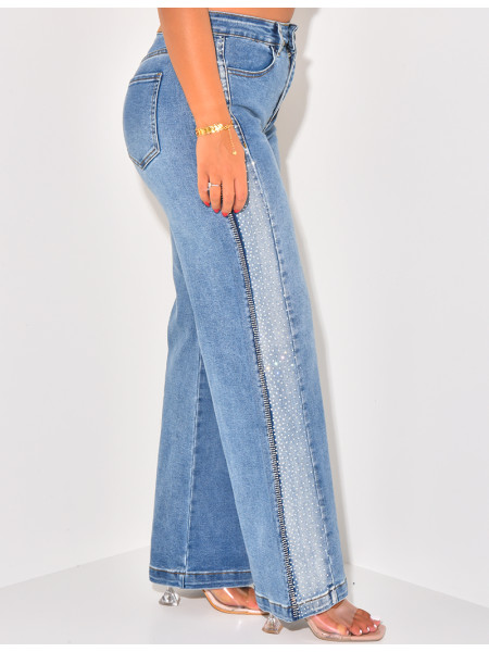 Wide-leg jeans with rhinestones on the sides