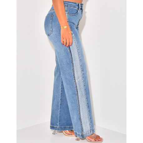 Wide-leg jeans with rhinestones on the sides