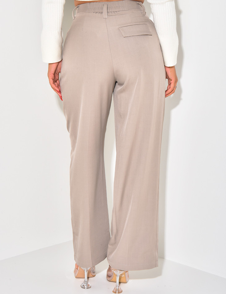 Tailored trousers with pleats