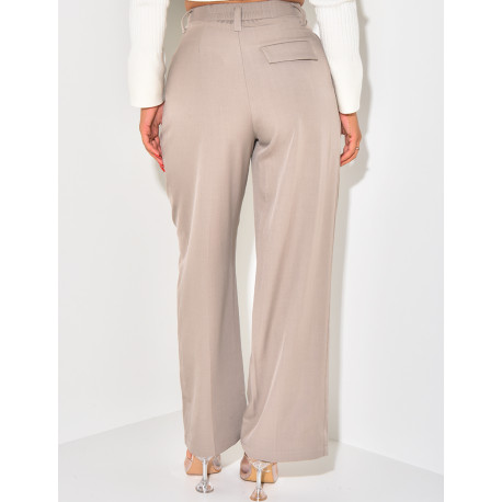 Tailored trousers with pleats